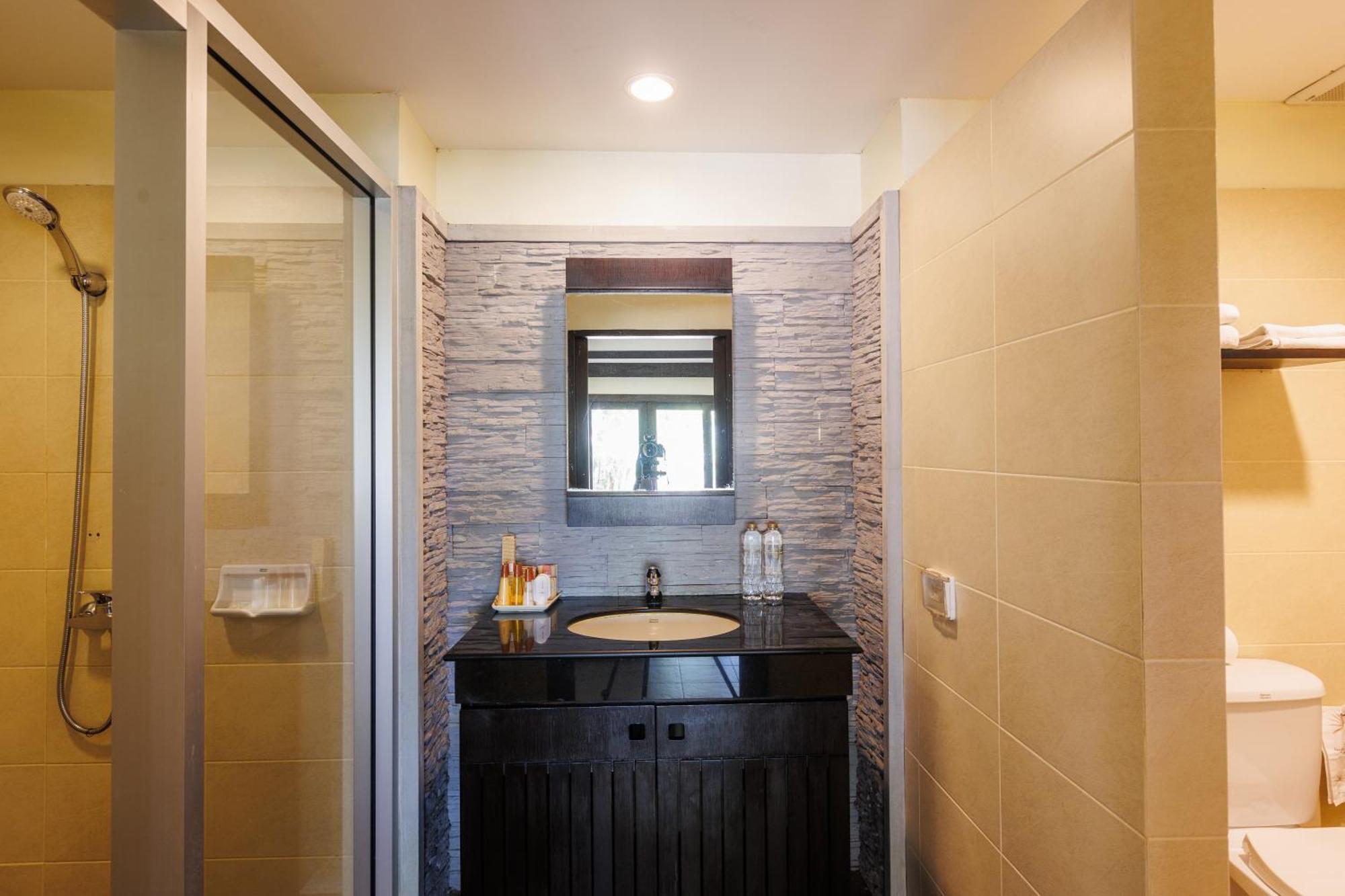 Nang Thong Beach Resort Khao Lak Extérieur photo