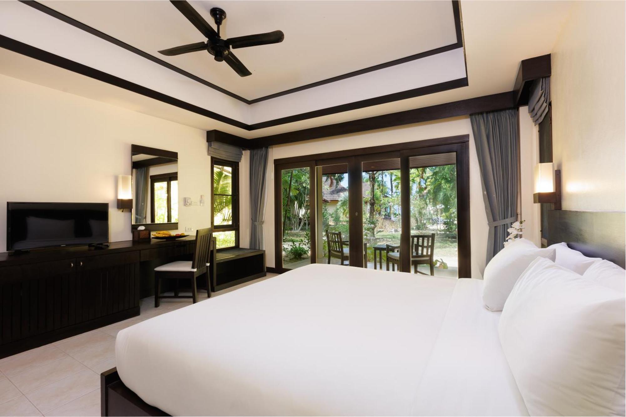 Nang Thong Beach Resort Khao Lak Extérieur photo